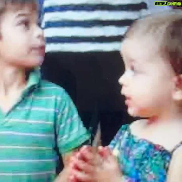 Agustina Cherri Instagram - Gracias por todo lo que me enseñas, perdón por a veces no estar a la altura, sos todo para mi, mi bebé, mi compañera, mi orgullo, mi amor. Te amo. Felices 14 años aunque ya estemos organizando los 15 ja! Mamá ❤️ @munapaulscherri