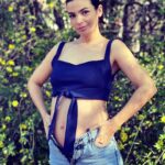 Agustina Cherri Instagram – Mi preferido de @saltanpepajeans usándolo hasta que no de más! ❤️ 😂