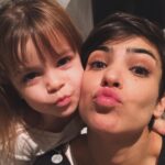Agustina Cherri Instagram - 15 años de vos, 15 años de ser mamá, tu mamá, niña poderosa, sensible y mágica. No se en que momento paso tanto tiempo, quisiera verte pequeña para siempre pero mi sueño es ver cómo te transformas en esta gran mujer que ya está apareciendo en vos. Vamos a celebrar tus 15 años como vos queres, como vos soñas, aunque no me alcanza la vida para celebrarte a vos en la mia. Feliz cumpleaños mu. Te amo hasta acá. Mamá. @munapaulscherri