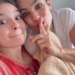 Agustina Cherri Instagram - Desde chiquita, Disney para mí es un lugar hermoso y seguro. Hoy comparto con Muna todo eso gracias a @disneyplusla, la magia de todas las historias que viví en mi infancia pasa de generación en generación. ¿Qué peli o serie les gusta más a ustedes? #ad