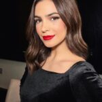 Agustina Cherri Instagram - Carrete del #MartinFierro 1. Después de @bettinafrumboli y @nacholopezfagalde 2. Cuando diseña @ramirezdenegro 3. Mi debilidad @simonetta.orsini 4. La primera vez en la entrega de los premios. 5. Manos a la obra. 6. Casi listas. 7. La concentración de @vickii_miranda 8. Mi equipo del amor 9. Posando con ellos. 10. Llegando.