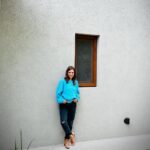 Agustina Cherri Instagram - Al fin puedo mostrarles cómo quedaron las ventanas de mi casa :) Vean el ANTES y sobre todo el DESPUÉS, que nos marca la diferencia. Pueden ver lo hermosas que quedaron las ventanas, que son de pvc y son de @muchtek.tecnoperfilesgroup (ojito ojazo, no es otra marca, sino que #TECNOPERFILES cambió su nombre, para expandirse y llegar así a todo el 🌍 Las elegimos con un diseño exclusivo en color Golden Oak - en un tono que tiene la calidez de la madera con las ventajas del PVC: son súper herméticas, aislantes, seguras, resistentes y datazo, son sustentables; me permiten ahorrar energía y poner mi granito de arena para un mundo más sostenible. Mis #VentanasEficientes de Muchtek las fabricó @aukot_aberturaspvc y tienen herrajes de @g_u.herrajes , fundamental para que todo el sistema ventana pueda funcionar al 100% y garantizarnos el diseño que soñamos y sobre todo el confort que tanto buscamos con toda esta remodelación.