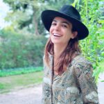 Agustina Cherri Instagram - Esperando el sol de la primavera by @paulacahendanversoficial
