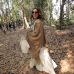 Agustina Cherri Instagram – Hoy estuve en el evento de @dove junto a un montón de mujeres!
Nos contaron sobre la importancia de cuidar nuestras nuestras axilas con 1/4 de crema humectante y oleo de origen natural.
#LevantáLosBrazos #DoveCamp