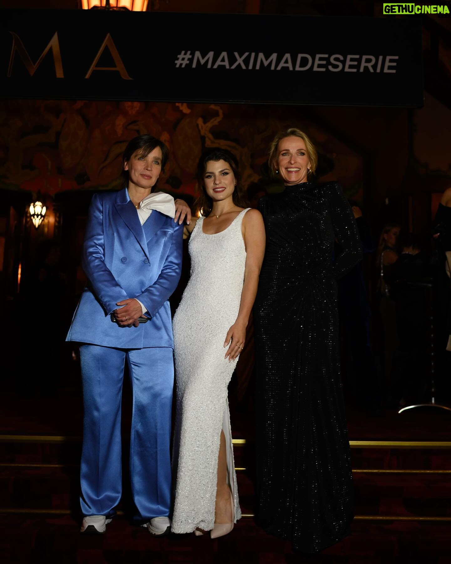 Agustina Palma Instagram - This night! 🪐 Maxima premiere in Amsterdam @maximaseries @videolandonline @millstreetfilms My team from Amsterdam MUA @olasevich Ph. @lerisdemolish Style @krisstylaki Special thanks to @espejoconstanza for sharing this moment with me.♥️ Pic 4 @daeloshots & pic 6 @samuelvanleeuwenfotografie 🫶🏻