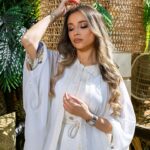 Ahlam Zaimi Instagram - If you want to look good, you must wear a GANDOURA from @kounouz.officiel 🦜🌴 Proudly moroccan 🇲🇦 Photo credit: @zakaria_latouri Mua : @kenzalazrakmakeup D.a: @simoelalaouii Location : @manaos_casablanca