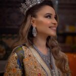 Ahlam Zaimi Instagram - Too glam to give a damn😁🫣 ✨total look by the talented @olivia.beauty.studio.tanger : Make up, Hair, stylism And accessories. D.A @medinaagency. Location @riadamelia 🫶🏻 #maroc #morocco #proudlymoroccan #vivelemaroc🇲🇦🇲🇦🇲🇦❤️❤️🇲🇦🇲🇦🇲🇦❤️❤️ #explore