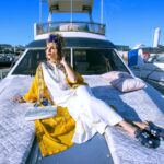 Ahlam Zaimi Instagram - Je déclare la saison d'été officiellement ouverte 🌊 In love with this new collection by my favorite moroccan brand @kounouz.officiel ✨️ (total look gandoura, kimono, babouche, foulard et sac😍) Photo credit @zakaria_latouri Make up and hair @hafida_skalli_visagiste #proudlymoroccan