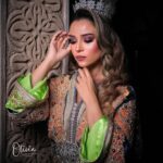 Ahlam Zaimi Instagram - Feel like queen 👸 🇲🇦 Make Up , Hair @olivia.beauty.studio.tanger Caftan And accessories @olivia.beauty.studio.tanger Stylisme : @larinihouda DA : @medinaagency Photo :@nano_photgraphy_ Location :@riadamelia DA: @rabie.akhrif . #maroc #morroco #caftan #caftanmarocain #mariage #beldi #tradition #tetouan #tanger #hociema #love