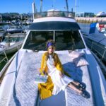 Ahlam Zaimi Instagram - Je déclare la saison d'été officiellement ouverte 🌊 In love with this new collection by my favorite moroccan brand @kounouz.officiel ✨️ (total look gandoura, kimono, babouche, foulard et sac😍) Photo credit @zakaria_latouri Make up and hair @hafida_skalli_visagiste #proudlymoroccan