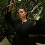 Ahlam Zaimi Instagram - كل عام و انتم بألف خير 😉✨️ . Wearing @kounouz.officiel MUA @hasnaafriki Photo credit @kreativeaub DA @simoelalaouii Location @hotelgauthier
