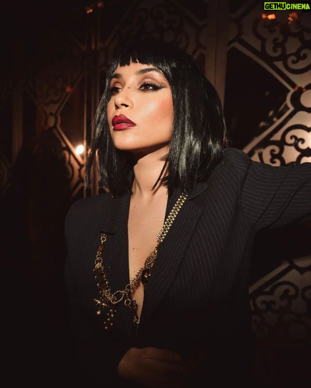 Ahlam Zaimi Instagram - Rule like a queen, shine like Cleopatra😉 Photographed and styled by @othmanessahat Hair: @badr.hairstyle Makeup : @samiacherkaoui.mua Wearing : @lasentinellecasa / @miratendance Location: @fairmontlamarinarabatsale