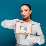 Ahlam Zaimi Instagram - CONCOURS ALGOLOGIE💕 À l'occasion de l'Eid🌙, nous avons pensé à vous gâter avec des produits Algologie pour une peau éclatante et lumineuse. Comment participer ? ✔ Suivre les comptes @algologie_maroc et @ahlamzaimiofficiel ✔ Aimer ce post ✔ Inviter trois personnes à participer en commentaires Nous vous offrons la chance de remporter 3 lots Algologie : 🌸Première gagnante : Trousse Rivage (Crème du Rivage & Regard du Rivage) 💦Deuxième gagnante : Trousse Hydratation (Gommage des Vagues & Crème des Vagues) 🫧Troisième gagnante : Élixir des vagues Élixir des vagues format voyage Les résultats seront annoncés le Mercredi 24 Avril 2024. Les 3 gagnantes seront contactées par message privé. Bonne chance à toutes ! 🍀 #Algologiemaroc #skincare #selfcare #cosmétique #concours