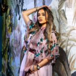 Ahlam Zaimi Instagram - Another one 💗 Photo credit @zakaria_latouri Tenue by @kounouz.officiel Make up and hair @kenzalazrakmakeup D.a @simoelalaouii Location @kamanja55_casablanca #ramadan #ramadan2024 #trend #fyp #fypシ #morocco🇲🇦 #proudlymoroccan ✨️