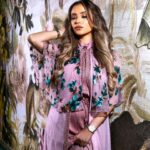 Ahlam Zaimi Instagram - Another one 💗 Photo credit @zakaria_latouri Tenue by @kounouz.officiel Make up and hair @kenzalazrakmakeup D.a @simoelalaouii Location @kamanja55_casablanca #ramadan #ramadan2024 #trend #fyp #fypシ #morocco🇲🇦 #proudlymoroccan ✨️