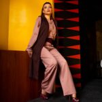 Ahlam Zaimi Instagram - With love. . Wearing : @kounouz.officiel Photo credit : @kreativeaub Mua : @hasnaafriki Da @simoelalaouii Location : @hotelgauthier