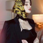 Ahlem Fekih Instagram - Let it go and let yourself glow 💫 @palazzoversacedubai @versace MUA @rim_bl taken by @monamunshi Treated by @cherifouali cherifouali