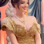 Ahlem Fekih Instagram - 1000 mabrouk Ahlem Fekih By Trabelsi Alaa L’artiste Photographe Make up @makeupby.dido Robe By @elghanjacouture Dress @sanfara7050 By @elbaldistyle @ramzibenoudhifaa Décoration By @doniadeco Sale des fête @versailles_sousse Troupe @troupe_mazzika_khaledbenaissa