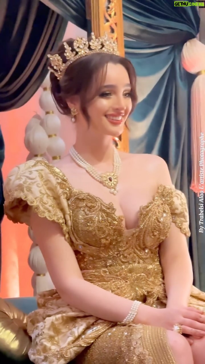 Ahlem Fekih Instagram - 1000 mabrouk Ahlem Fekih By Trabelsi Alaa L’artiste Photographe Make up @makeupby.dido Robe By @elghanjacouture Dress @sanfara7050 By @elbaldistyle @ramzibenoudhifaa Décoration By @doniadeco Sale des fête @versailles_sousse Troupe @troupe_mazzika_khaledbenaissa