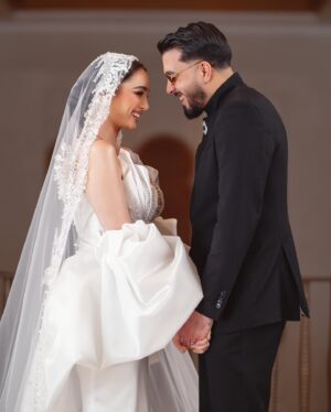 Ahlem Fekih Instagram - أنا ديما معك لين أحسن عروسة نراكي ❤️❤️
@hamdi_van_buuren 
@cherifouali