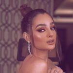 Ahlem Fekih Instagram - We’re all golden sunflowers inside Make up by @dinaragheb Jewelry @iramjewelry_ Hair by @haithamdahab00