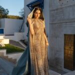Ahlem Fekih Instagram - Contrat de mariage @fekih.ahlem 💍 @sanfara7050 Dress : @elghanjacouture Realmaker : @sabrinafti @scorpiodigitalwork Mua : @makeupby.dido @la_couronne_crowns Deco : @doniadeco @elbaldistyle Location : @lamenara_hotelandspa