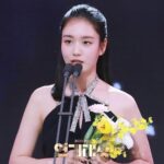 Ahn Eun-jin Instagram - 어제 제대로 전달하지 못해 아쉬운 마음에.. 지금까지 을 사랑해주신 여러분들께 정말 감사하다는 말씀 전하고 싶었어요. 길채와 함께 웃고 울어주셔서, 정말 큰 행복과 안온함을 느꼈답니다.. 진심으로 감사합니다. 2024년 새해복 많이 받으시고, 늘 몸과 마음이 건강하시길 바라요🙇🏻‍♀️ 길채X은진 올림🤍