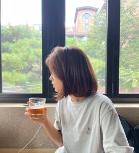 Ahn Eun-jin Instagram - 2021년도 잘놀았다호! 내년에도 신나게 보내야지!!! Happy New Year✨
