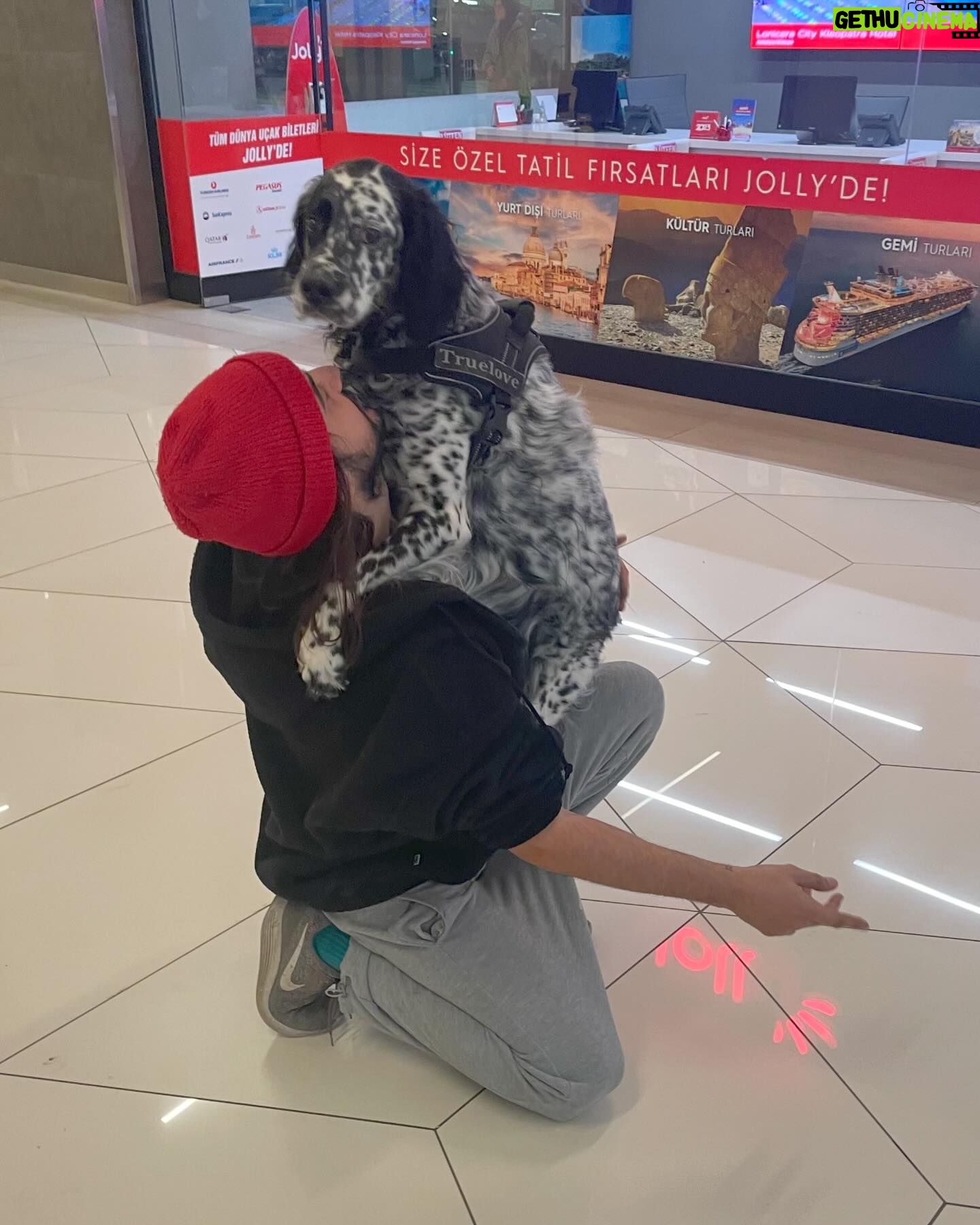 Ahsen Eroğlu Instagram - no caption neeeeeded 🦭