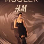 Ahu Yağtu Instagram - Surpriz sonlu 🖤 @h&m #muglerxhm @manfredthierrymugler