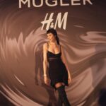 Ahu Yağtu Instagram – Surpriz sonlu 🖤 @h&m #muglerxhm @manfredthierrymugler