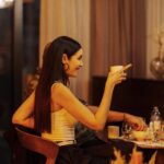 Ahu Yağtu Instagram - Harika bir aksam 💫 harika insanlar ve muthis bir tadim deneyimi 🤌🏻 Emegi gecen herkese tesekkur ediyorum 🥃 #theharmonycollection 📷 @alikanibelli