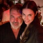 Ahu Yağtu Instagram - Cok guzel bir gundu 🫶🏻🤍 Iyi ki varsiniz 💖 #happybirthdaytome #patbenatar calinca yasanan saskinlik 🙈