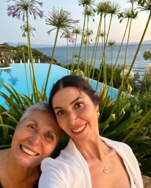 Ahu Yağtu Instagram - Dumptır 🤍 sete baslayinca ozlenen gunler dumpı 🩵