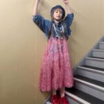 Ai Takahashi Instagram - 🍓🎀🎈🛍️🎟️🏄🏼‍♀️🥡🍬🍧🧄🐽👛🧠 きのーの ゴキゲンズは ピンク担当でしたっ🤤💖 黄色も担当してて その時々によって変わってもいい ってのが ゴキゲンズスタイルです☺️🫶🏻 #いちごといえばわたし #pinkhouse #mikiosakabe #今日のたかはし #ご機嫌コーデ #ゴキゲンズ #gokigens #高橋愛 #fashion #派手派手#派手好き #デニム