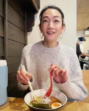 Ai Tominaga Instagram - ⁡
🤩RAMEN🤩
2024年ラーメンその1
添加物なし！麺は全粒粉！
このスープの旨さは驚愕
⁡
あ、ところで年2回のラーメン辞めます
これからは好きな時に食べるぞ！
⁡
#あごだしラーメン
#食いしん坊シリーズ
#ramen
⁡