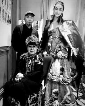 Ai Tominaga Instagram - ⁡
日本人として初めてパリのオートクチュールに参加し、ずっと現役でいらした桂由美さん
コレクションに出演させていただいた事も、パリのホテルの朝食で偶然お会いして、コレクションのフロントロウに誘ってくださった事も、私の大切な思い出です
⁡
ご冥福をお祈りいたします
⁡
Japan has lost an important legend.
Her achievements will be spoken of forever.
Thank you Yumi Katsura
Rest in Peace
⁡
#桂由美 #YumiKatsura