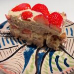 Ai Tominaga Instagram - ⁡ guilt-free strawberry protein shortcake🍰 最近インスタでレシピを見てて作ってみたかったやつ ⁡ スポンジはrolled oatsとアーモンド粉、デーツシロッぴ。クリームはヨーグルトとカシューナッツ、メイプルシロップを使ったよ 詳しくは、@chloeevegan さんのレシピで❤︎ ⁡ I don't like regular shortcake, but I like this one. Thanks for the great recipe. ⁡ #ギルトフリー #グルテンフリー #砂糖不使用 #タンパク質も摂れちゃう #ストレス溜まるとスイーツ作りたくなる ⁡
