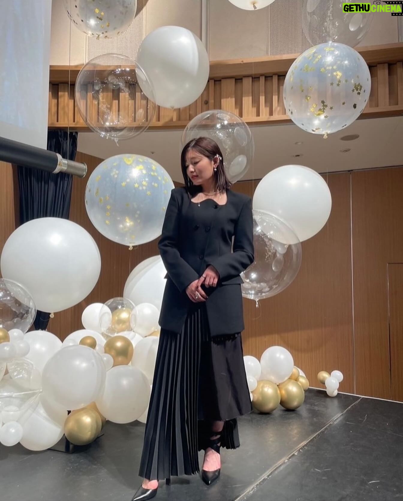 Ai Yoshikawa - 151.1K Likes - ☺︎
吉川愛ファンイベント2024
ありがとうございました〜🩶
1部は甘川愛さん、2部は強川愛さんになりました
またやりたいから、みんな来てくれる?よね?☺️笑
約束!
