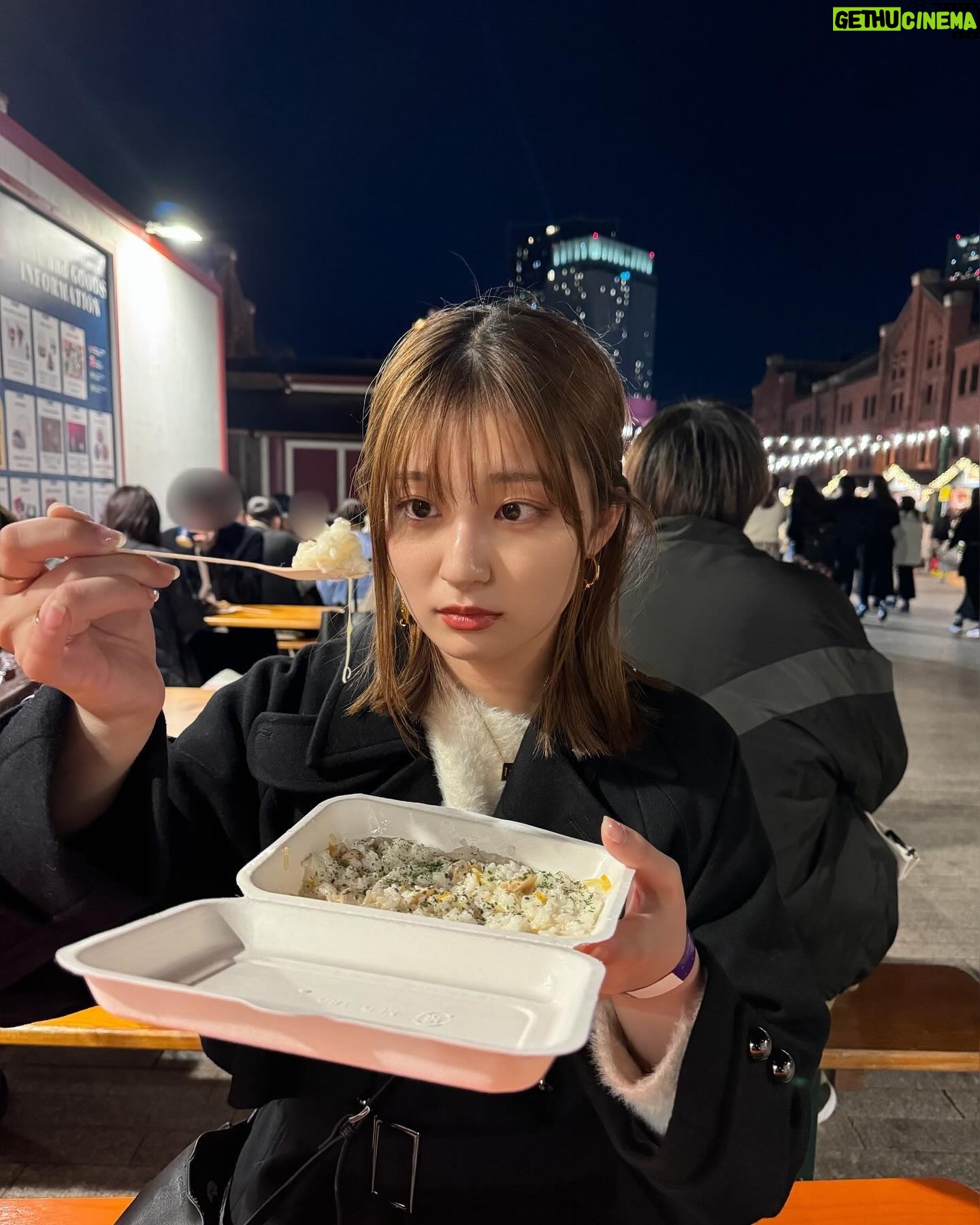 Ai Yoshikawa - 226.8K Likes - ︎☺︎
Merry Christmas🎄🤶🏻
クリスマスマーケット2箇所行けたっ
別日なのにおんなじ髪型とおんなじコートすぎて
自分でもびっくり🙂