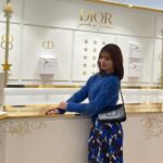 Ai Yoshikawa Instagram - ☺︎ 「GARDEN OF DREAMS—ガーデンオブドリームズー」 クリスチャン・ディオールが愛した、 パリのチュイルリーガーデンをテーマに、 六本木ヒルズアリーナに期間限定オープンしました〜🩶 クリスマスも感じながら、 うっとりする香りとコフレをみることができましたっ キラキラしてて素敵だったなあ〜 みなさんも行ってみてね🎄 【開催概要】 ディオールホリデーイベント 「ガーデンオブドリームズ」 開催期間：2023年12月1日（金） ～2023年12月17日（日） 11 :00~ 20:00（最終入場19:20) @diorbeauty @dior #DREAMINDIOR #DIORHOLIDAYS #ガーデンオブドリームズ #ディオールファインジュエリー #SupportedByDior