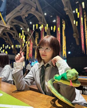 Ai Yoshikawa Instagram - ☺︎
顔面と雰囲気と組み分け診断全部スリザリン、
ヘビ大好き女🐍
