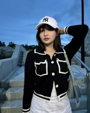 Ai Yoshikawa Instagram - ☺︎
🩶