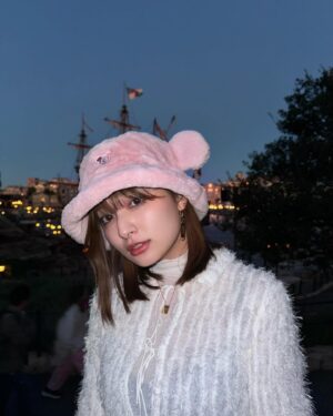 Ai Yoshikawa Instagram - ☺︎
#絶対に行きすぎてるででにーしー
🩷🩵