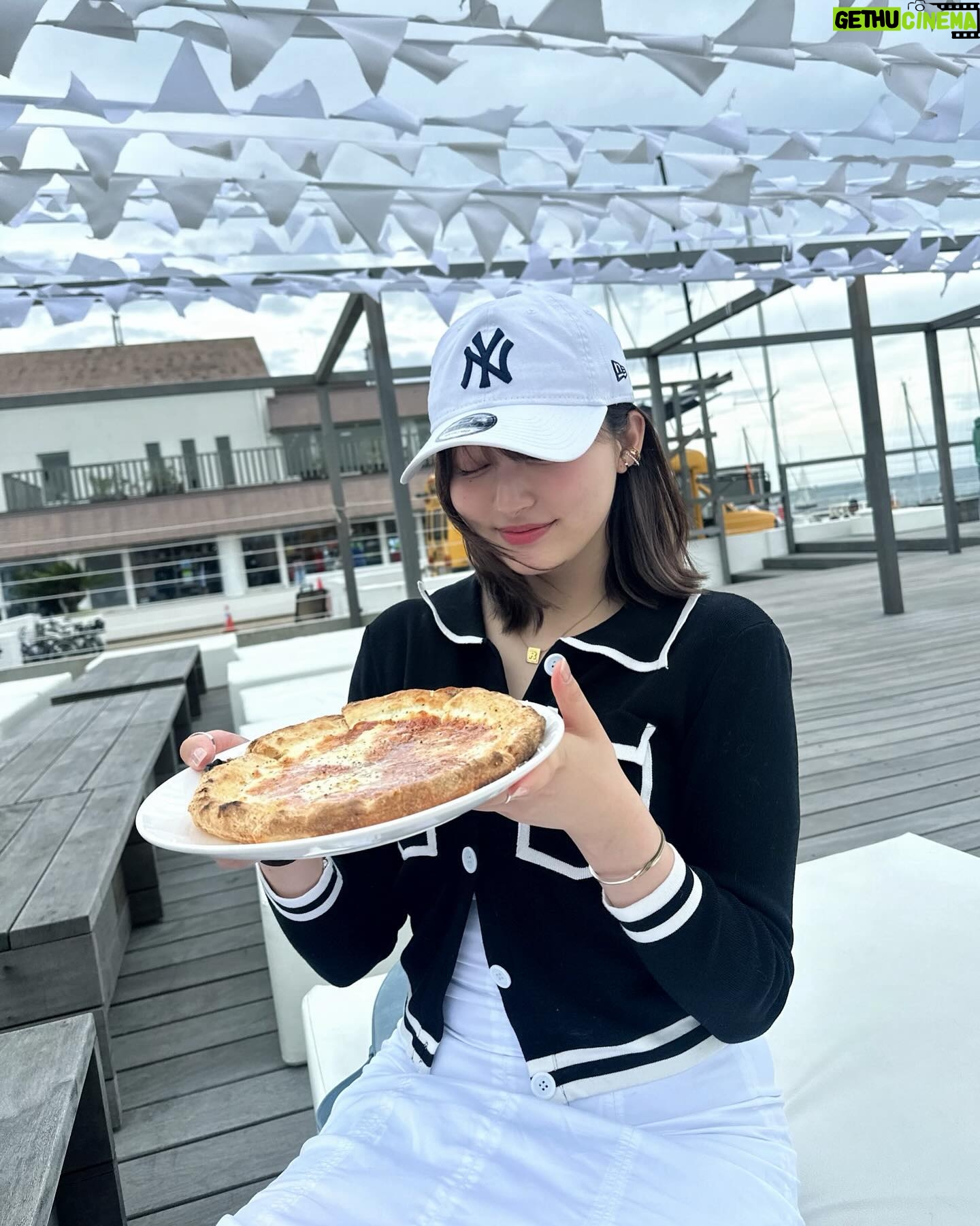 Ai Yoshikawa - 145K Likes - ☺︎
🩶