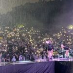 Ailee Instagram - 경희대 국제 캠퍼스 학생 여러분들! 오늘 제 마음을 따듯하게 안아줘서 정말 감사합니다! 우리 빗속에서에 추억 영원히 함께 간직 하면서 잊지말자요! #어쩌다흠뻑쇼
