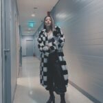 Ailee Instagram - 쿠키 털 미용해서 퍼 만들어 입은것 같넹 ㅋㅋㅋ #SMTM10 #조광일 우승 축하드립니다!! @gaekogeem 오빠 초대 해주셔서 감사해요~ 정말 즐거웠어요!! #쿠키영상 ft @hangzoo and yours truly #ailee 이건 #쿠키사진