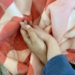 Ailee Instagram - 엄마... 보고싶어요.. 이제는 볼수없지만... 하나님 곁에서 항상 저를 응원해주고 지켜주실거라 믿고 있어요... 세상에서 가장 아름다웠던 우리 엄마.. 이제 편히 쉬세요.. 엄마의 자랑 스러운 딸이 우리 남은 가족 사랑으로 잘 챙길게요... 사랑해요 엄마 Rest In Peace mom.. i love you...