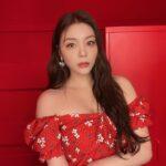 Ailee Instagram - 안녕하세요 여러분 에일리 입니다! 작년 이맘때 새로운 시작을 알리는 소식을 전해 드렸는데요, 일년동안 함께한 ‘더 라이브’와 전속계약 만료가 되어 소속사 이적을 하게 되었습니다. 저를 항상 응원해주시고 사랑해주시는 팬분들께 제일 먼저 이야기 드리고 싶었습니다. 앞으로 제가 함께 하게 된 새 둥지 ‘팝뮤직’ 에서 보다 더 성숙하고 멋진 에일리가 되도록 노력하겠습니다! 우리 에일리언 언제나 기다려주고 믿어줘서 진심으로 감사하고 사랑해요!!! 💕 1년동안 함께 해준 우리 랍대표님 항상 고맙구 앞으로도 늘 응원 합니당~🥹 PS 오늘 팬미팅 넘나 즐거웠어요~ 모두들 집에 조심해서 들어가세용~!!