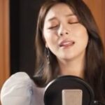 Ailee Instagram – So grateful and honored to be singing this legendary Christmas Carol in Korean for the world!!! So amazing to be a part of this amazing film with talented artists worldwide!!! 

(Can you believe Kelly Clarkson is in this film with me??? Right after my interview in the trailer??? I die here today..) 

어릴적부터 듣고 부르던 ‘고요한밤’ 을 전세계적인 아티스트 분들과 함께 그의 역사를 전달하고 다양한 언어로 재해석 되었지만 그 의미와 감정은 바뀌지 않는 공감을 함께 할수있게되어서 정말 영광입니다! 
모두가 아는 ‘고요한 밤’을 전세계가 한국어로 들을수있다는 생각에 벌써 설레네여!! 히힣ㅎ 

(제 인터뷰영상 뒤에 캘리 클락슨 나오는거 시롸임미꽈…?? 너무 행복해쟈너 ㅠㅠ) 

Silent Night: A Song For The World trailer

Silent Night: A Song For The World is a compelling history of the world’s most famous Christmas carol – narrated by Hugh Bonneville and featuring performances from award-winning stars of pop and world music including Kelly Clarkson, Joss Stone, Gavin Rossdale and many more. Silent Night was composed in 1818 by an Austrian schoolteacher and has since been translated into approximately 140 languages and performed by many singers in many genres – including the Bing Crosby version which is one of the best-selling singles of all time. It a song which stopped World War One at Christmas and was declared an intangible cultural heritage by UNESCO in 2011; a song at the heart of the Christmas songbook with a unique and special place in history.

우리에게도 너무 잘 알려진‘고요한 밤’은 1818 년 오스트리아의 한 학교 교사에 의해 작곡되었으며 이후 약 140 개 언어로 번역되었고
역대 베스트셀러 싱글 중 하나 인 Bing Crosby 버전을 포함하여 다양한 장르의 많은 가수가 노래하고 연주했습니다. 
크리스마스에 제 1 차 세계 대전을 막고 2011 년 유네스코에 의해 무형 문화 유산으로 선언 된 노래로 세계적인 아티스트들이 그 뜻을 다시 한번 되새기는 좋은 프로젝트에 
에일리를 비롯해 켈리클락슨,조스스톤 등 많은 아티스트들이 함께 합니다. 

Hugh Bonneville narrates the fascinating history of the worlds greatest Christmas carol alongside stunning performances from artists including @kellyclarkson, @jossstone, @sheleamusic, @anggun_cipta, @aileeonline, #TheViennaBoysChoir, @tenorsmusic, @linamakoul, @katharinefoster and @gavin.rossdale. Also starring @joshgroban, @davidfoster, @randyjackson and more!

https://www.bulldog-film.com/films/silent-night/
#에일리 #AILEE #Ailee #고요한밤 
#SilentNight